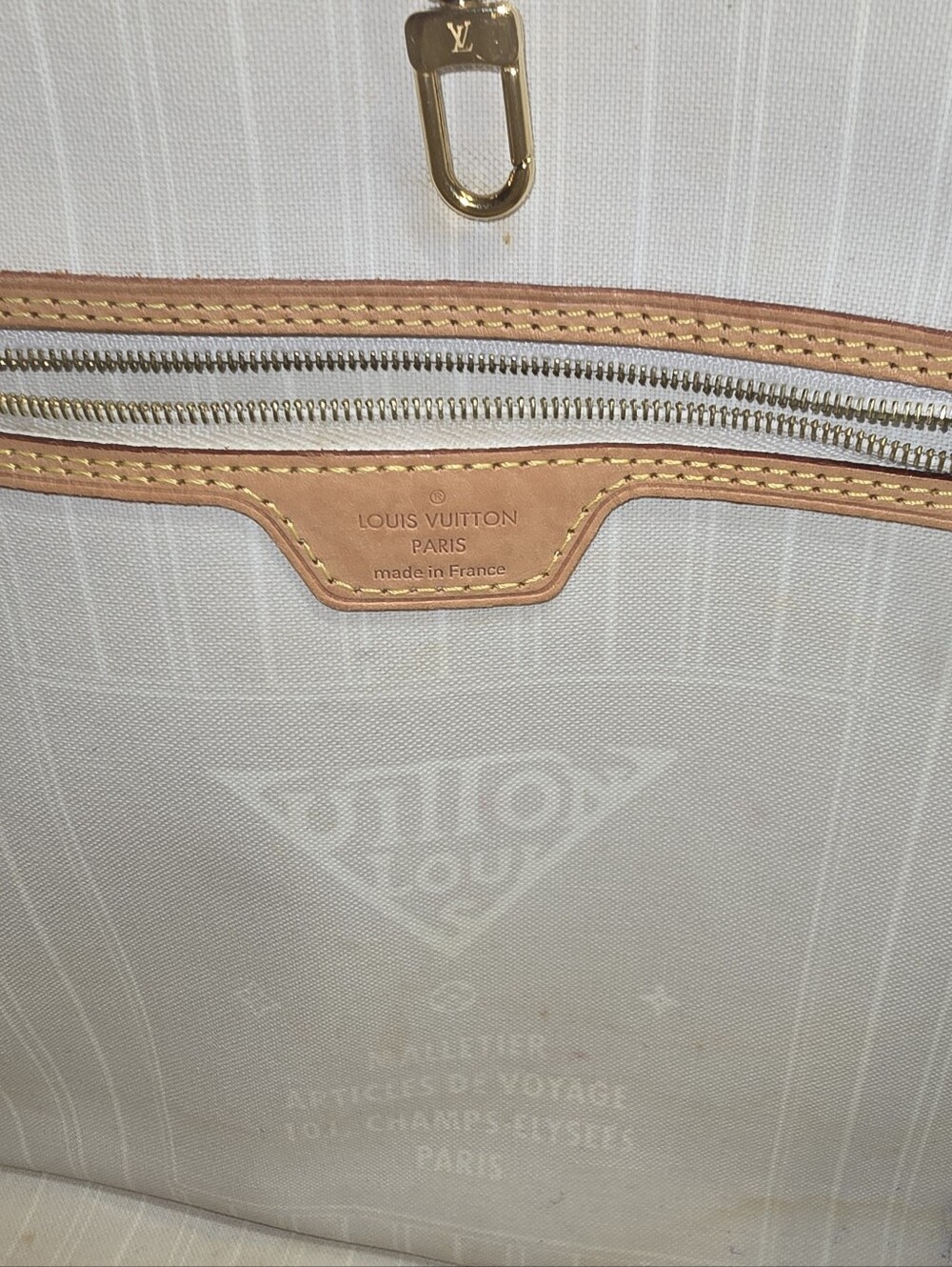 Louis Vuitton Neverfull MM Tote Bag from the limited-edition 2021 "By The Pool" - Picture 12 of 16